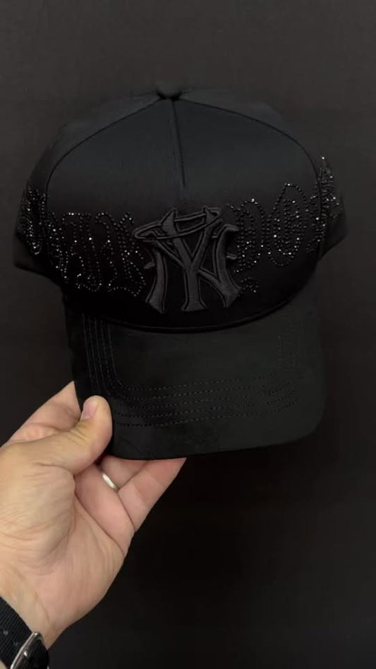 31 HATS BLACK
