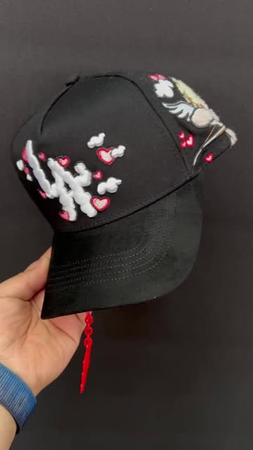 31 HATS LA SAN VALENTIN